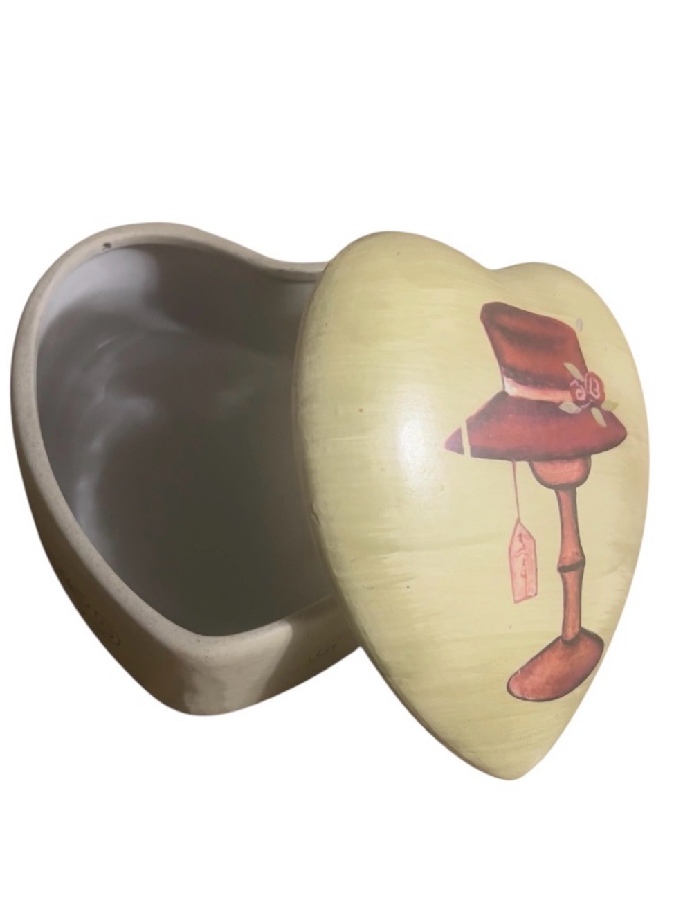 Heart-Shaped Ceramic Trinket Box with Hat Illustration - Pale Yellow